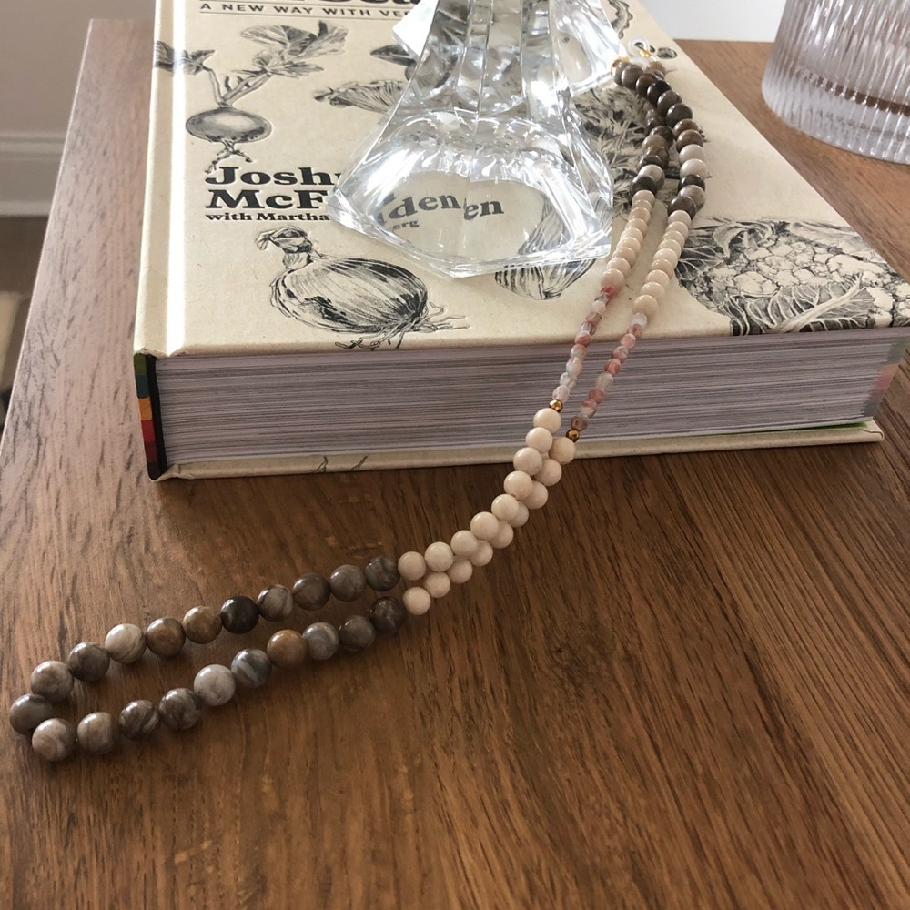 Neutral 01 Beaded Sunglasses Chain